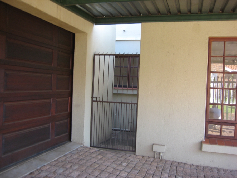 3 Bedroom Property for Sale in Magalieskruin Gauteng