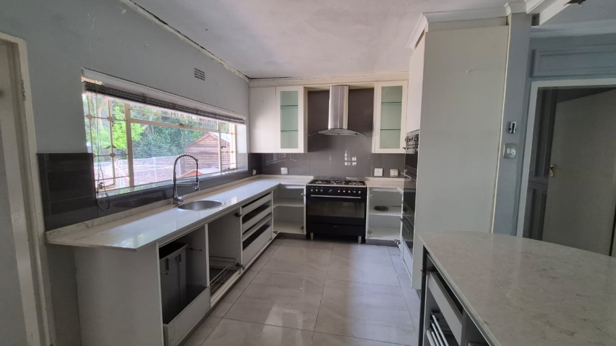 To Let 5 Bedroom Property for Rent in Eastleigh Ridge Gauteng