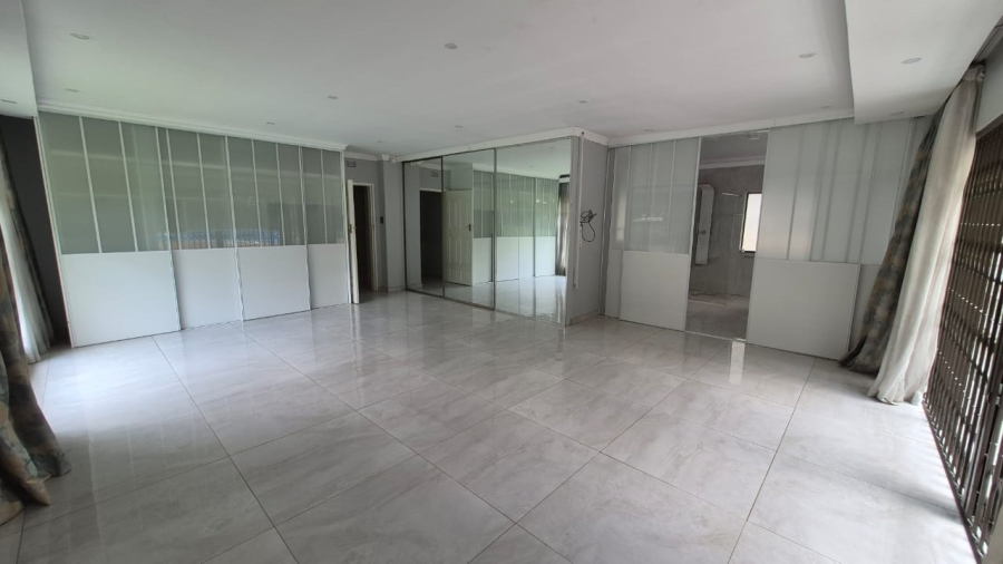 To Let 5 Bedroom Property for Rent in Eastleigh Ridge Gauteng