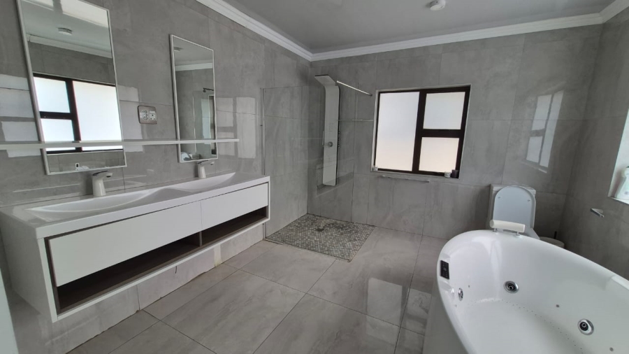 To Let 5 Bedroom Property for Rent in Eastleigh Ridge Gauteng