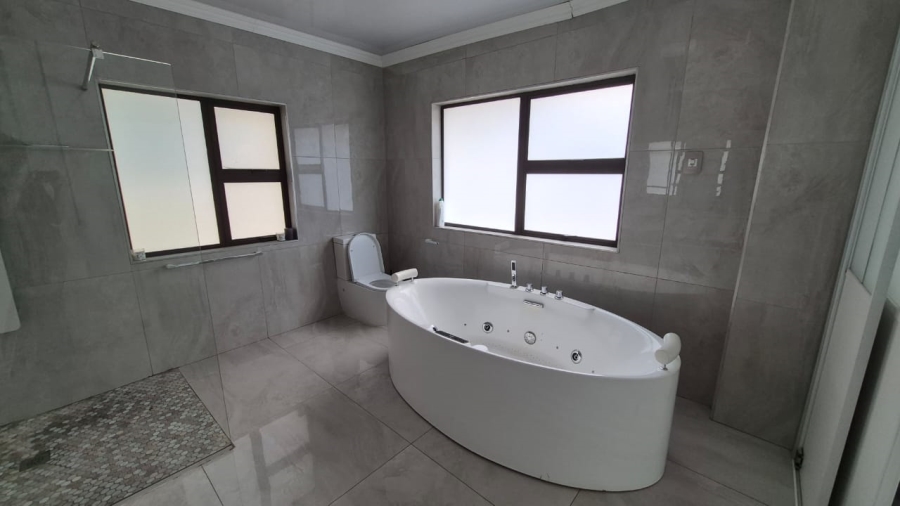 To Let 5 Bedroom Property for Rent in Eastleigh Ridge Gauteng