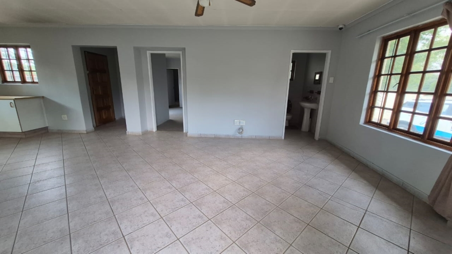 To Let 5 Bedroom Property for Rent in Eastleigh Ridge Gauteng