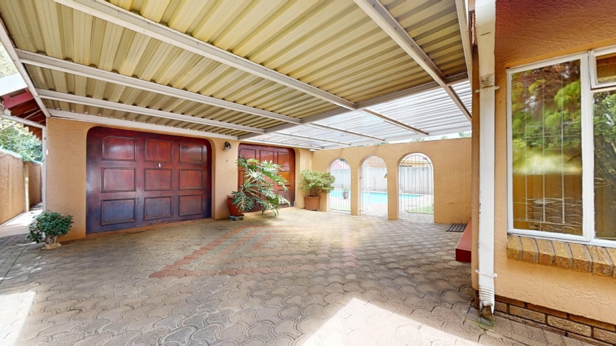 3 Bedroom Property for Sale in Klippoortje Gauteng