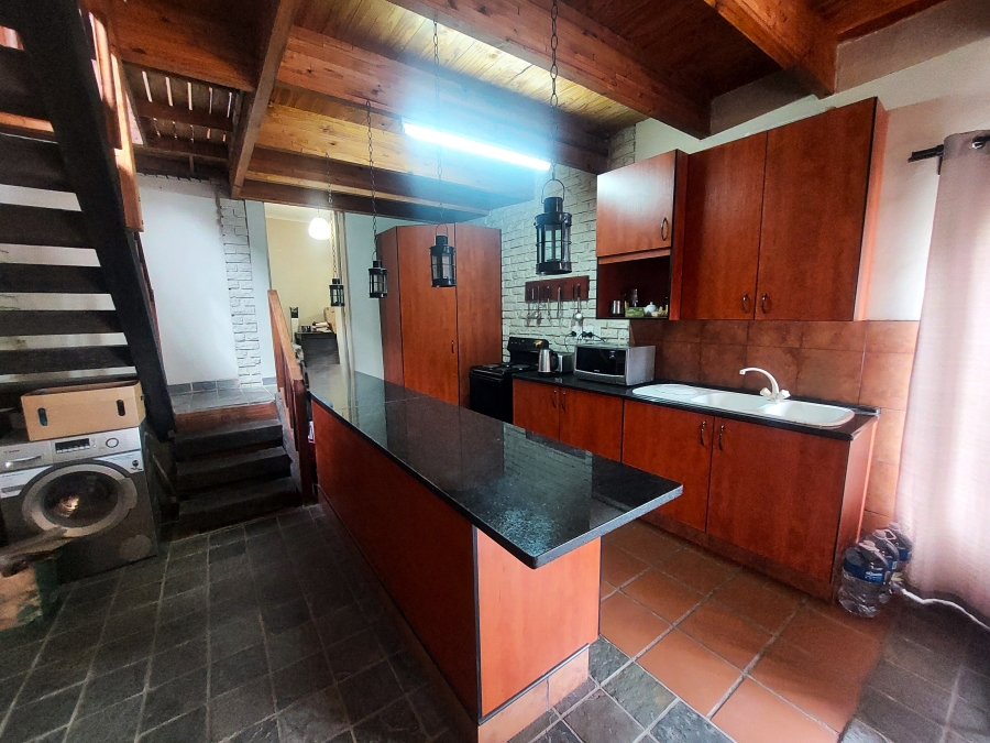 4 Bedroom Property for Sale in Waterkloof Ridge Gauteng