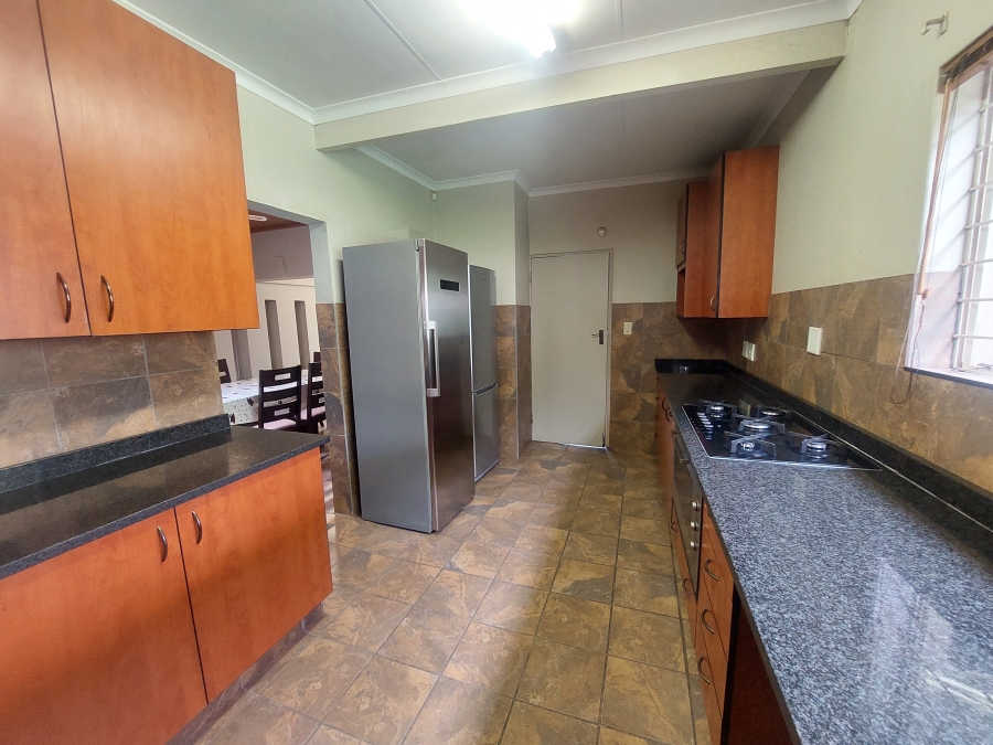 4 Bedroom Property for Sale in Waterkloof Ridge Gauteng