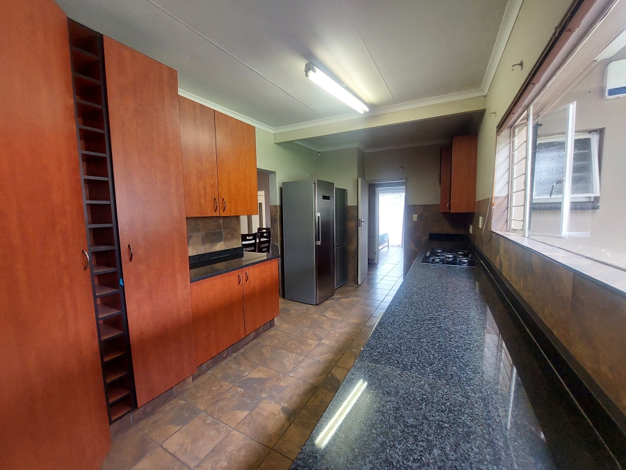 4 Bedroom Property for Sale in Waterkloof Ridge Gauteng