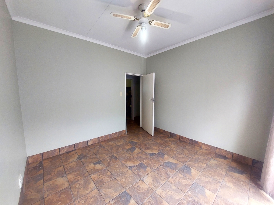 4 Bedroom Property for Sale in Waterkloof Ridge Gauteng