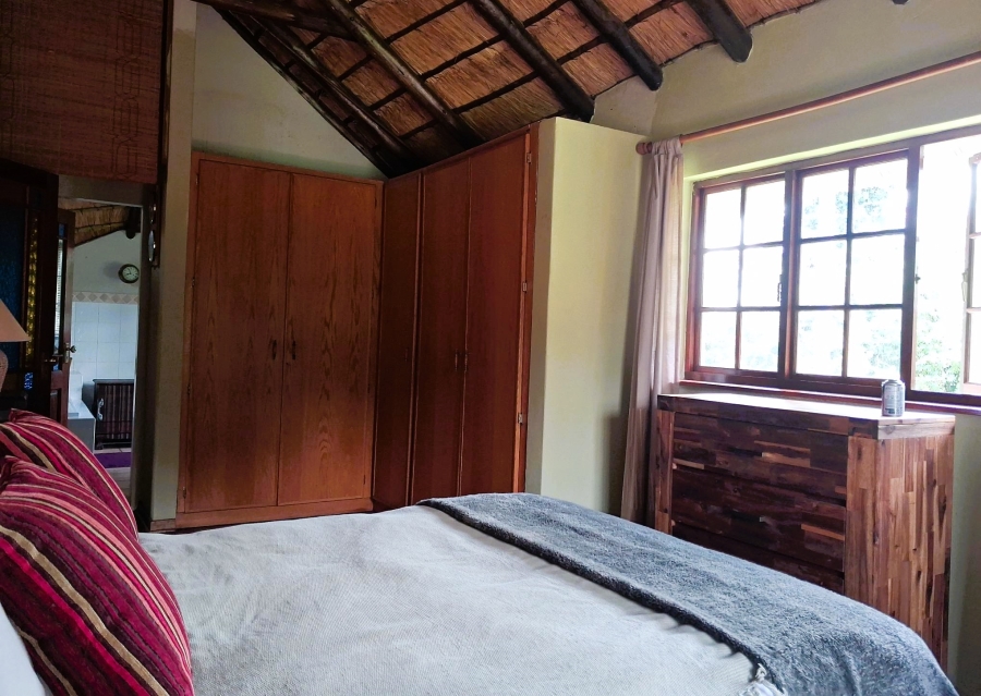 8 Bedroom Property for Sale in Glen Austin Gauteng