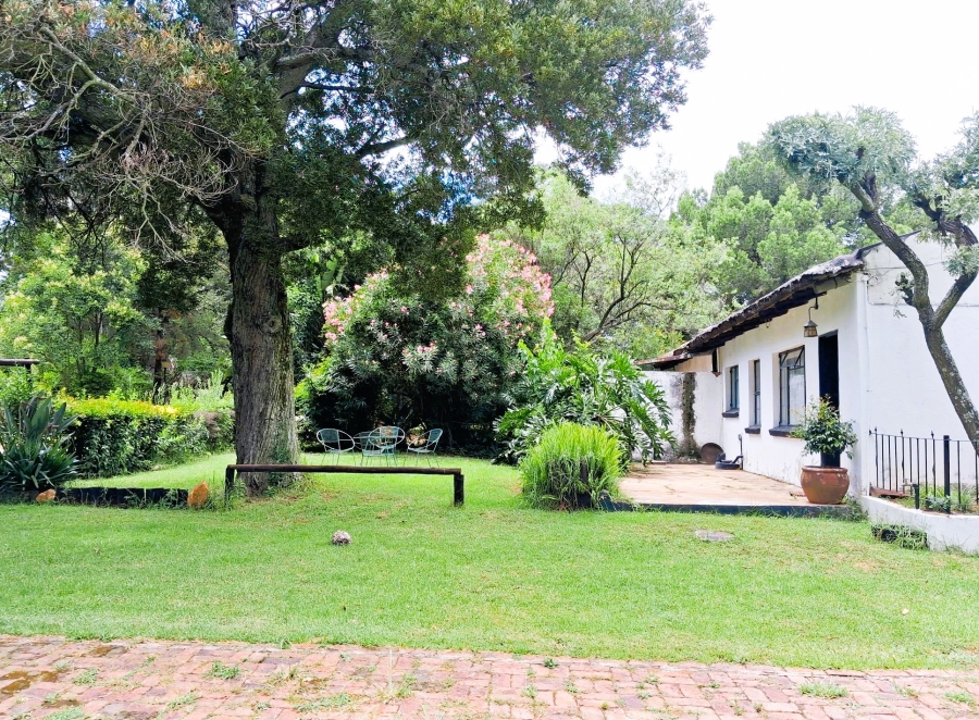 8 Bedroom Property for Sale in Glen Austin Gauteng