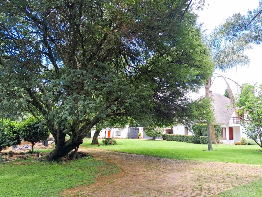 8 Bedroom Property for Sale in Glen Austin Gauteng