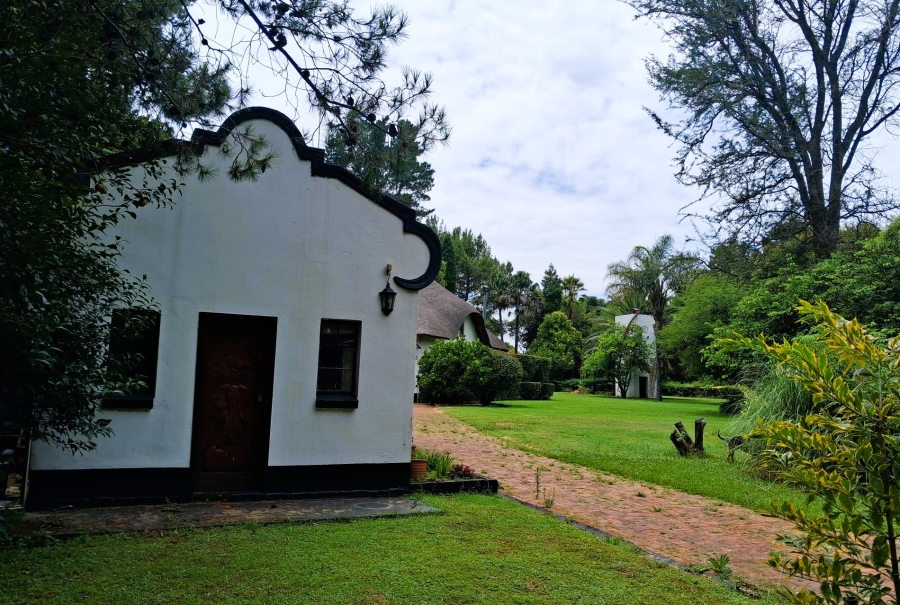 8 Bedroom Property for Sale in Glen Austin Gauteng