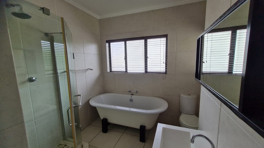 To Let 2 Bedroom Property for Rent in Greenstone Hill Gauteng