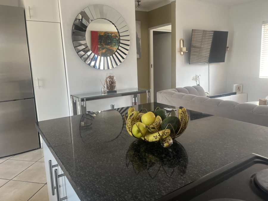 2 Bedroom Property for Sale in Albertsdal Gauteng