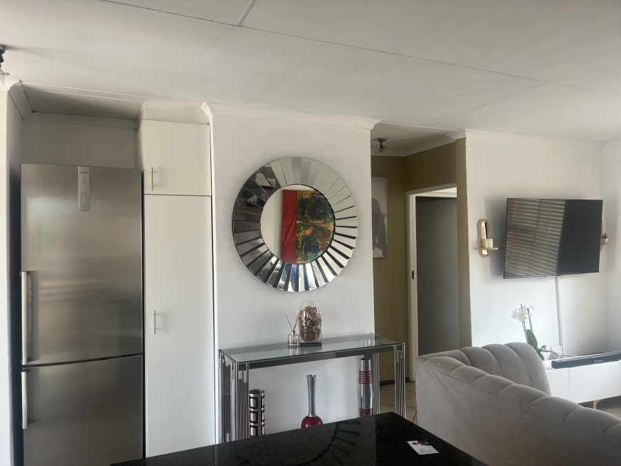 2 Bedroom Property for Sale in Albertsdal Gauteng