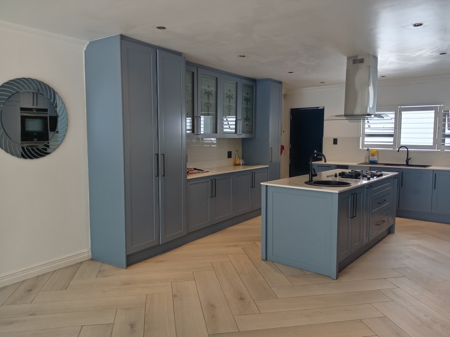 5 Bedroom Property for Sale in Alan Manor Gauteng