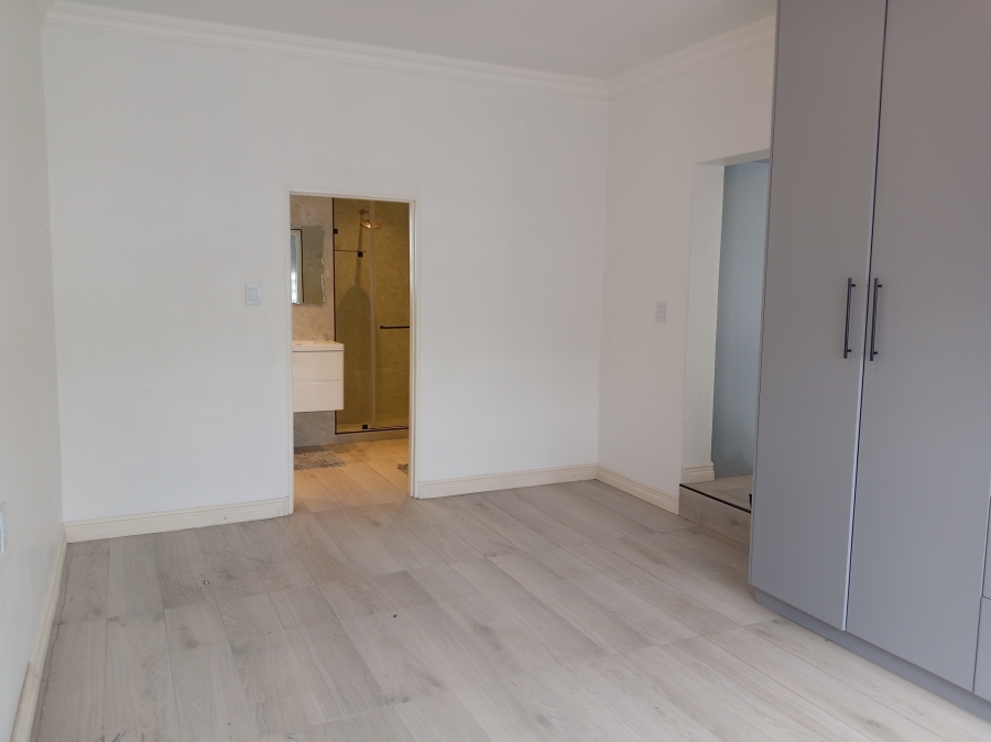 5 Bedroom Property for Sale in Alan Manor Gauteng