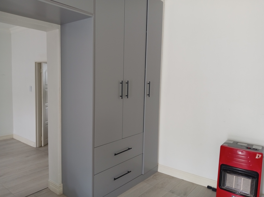 5 Bedroom Property for Sale in Alan Manor Gauteng