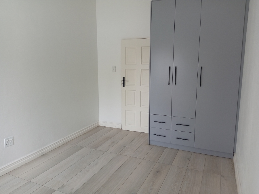 5 Bedroom Property for Sale in Alan Manor Gauteng