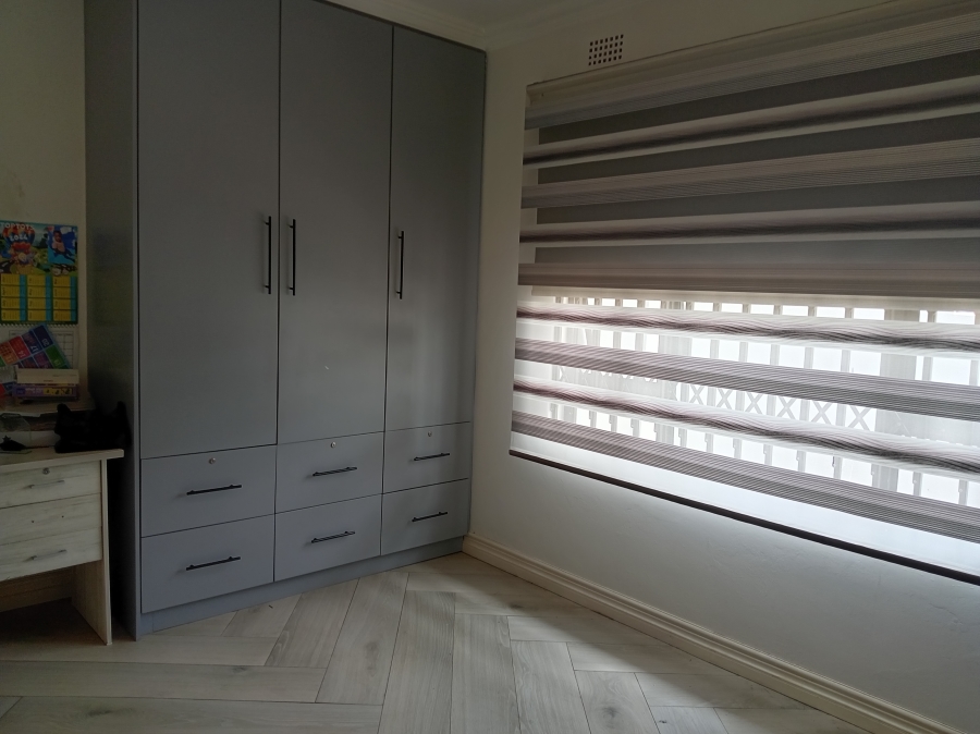 5 Bedroom Property for Sale in Alan Manor Gauteng