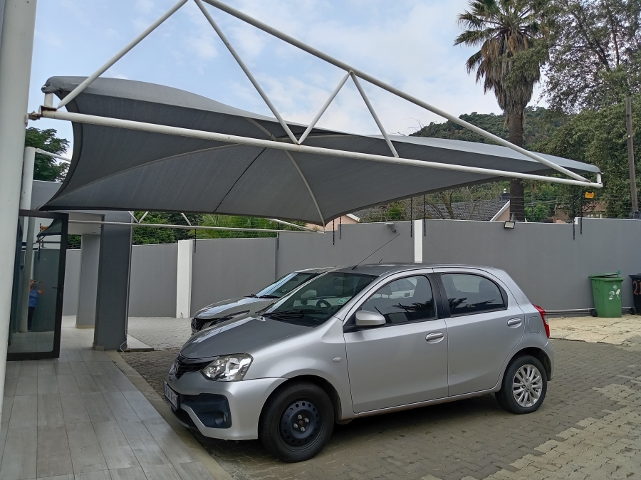 5 Bedroom Property for Sale in Alan Manor Gauteng