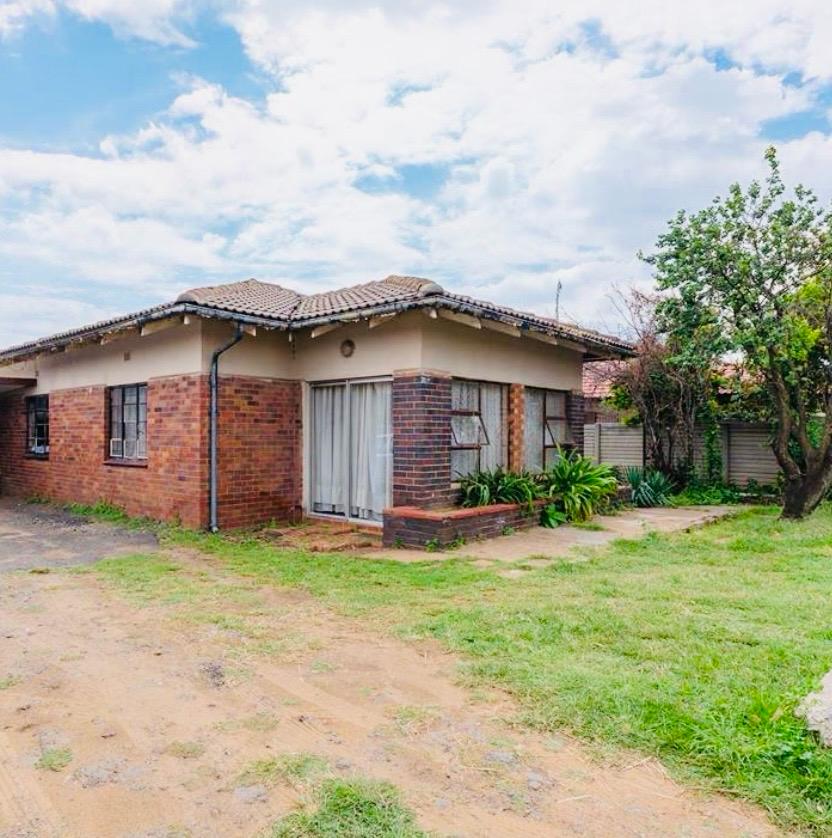 3 Bedroom Property for Sale in Elandsfontein Rail Gauteng