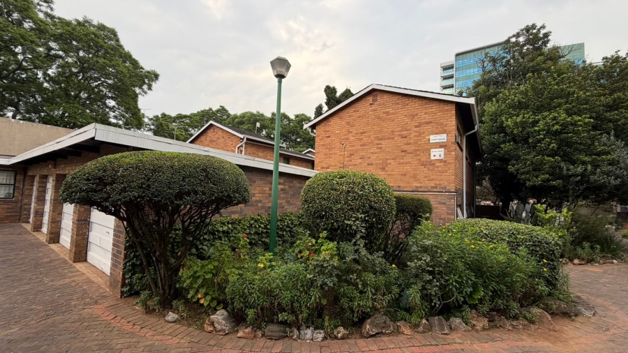 2 Bedroom Property for Sale in Sandown Gauteng
