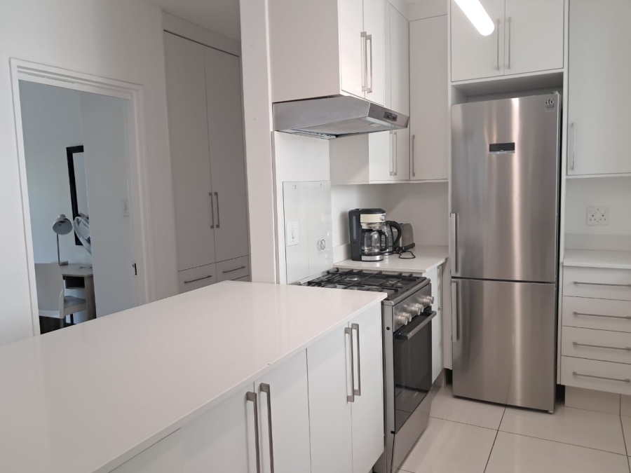 To Let 2 Bedroom Property for Rent in Sandhurst Gauteng