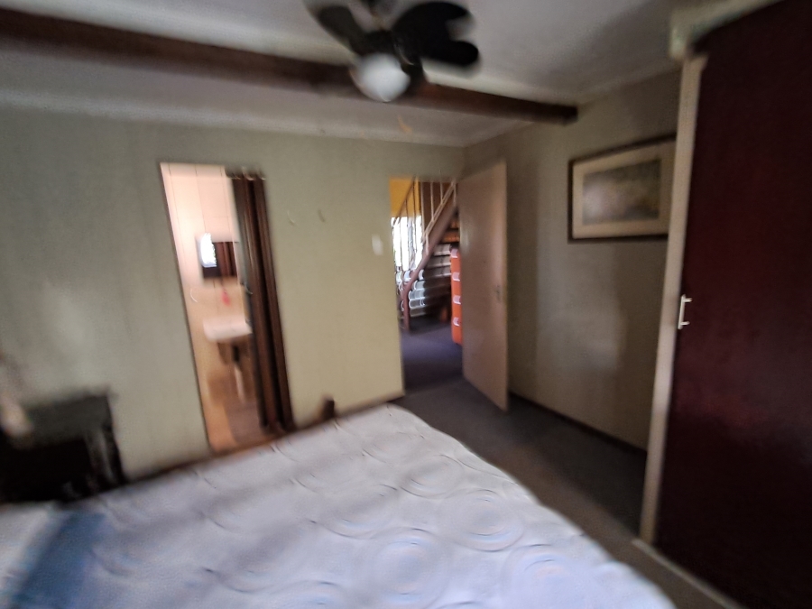 To Let 4 Bedroom Property for Rent in Zeekoefontein Gauteng