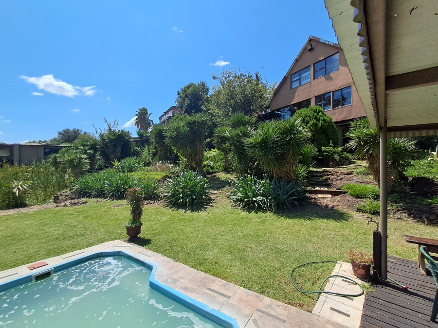 To Let 4 Bedroom Property for Rent in Zeekoefontein Gauteng