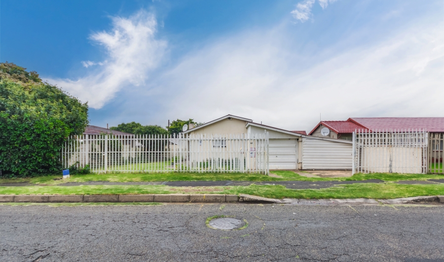 3 Bedroom Property for Sale in Sophiatown Gauteng