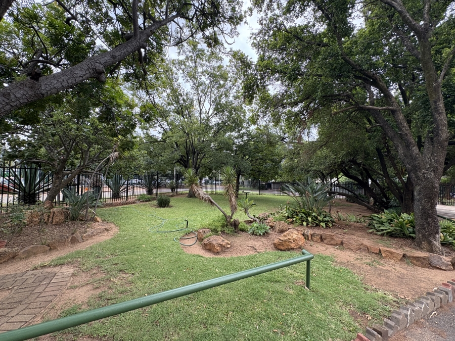 2 Bedroom Property for Sale in Weavind Park Gauteng