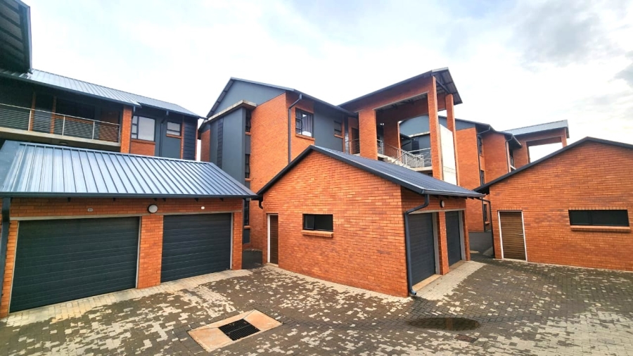 2 Bedroom Property for Sale in Six Fountains Residential Estate Gauteng