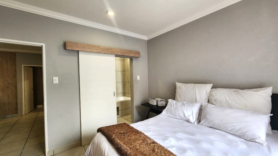 2 Bedroom Property for Sale in Six Fountains Residential Estate Gauteng