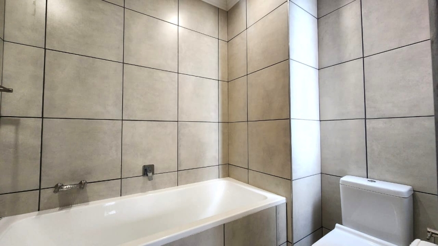 2 Bedroom Property for Sale in Six Fountains Residential Estate Gauteng