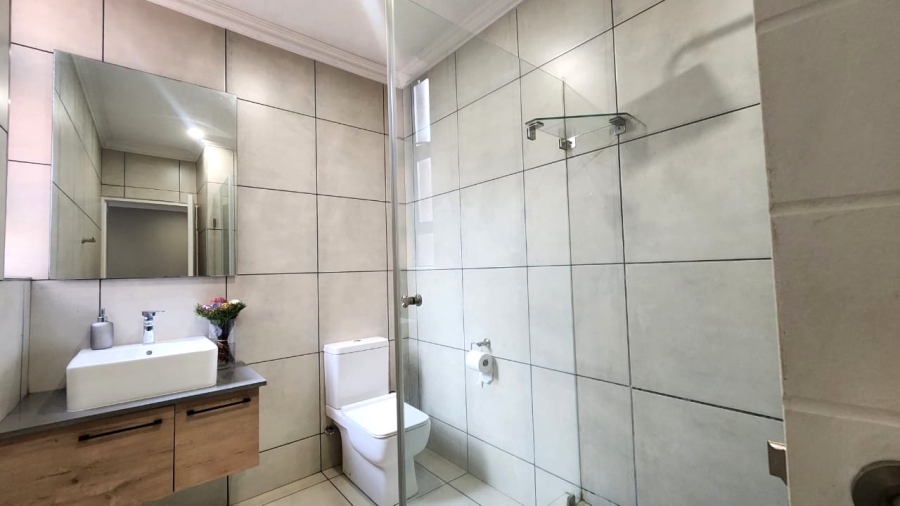 2 Bedroom Property for Sale in Six Fountains Residential Estate Gauteng