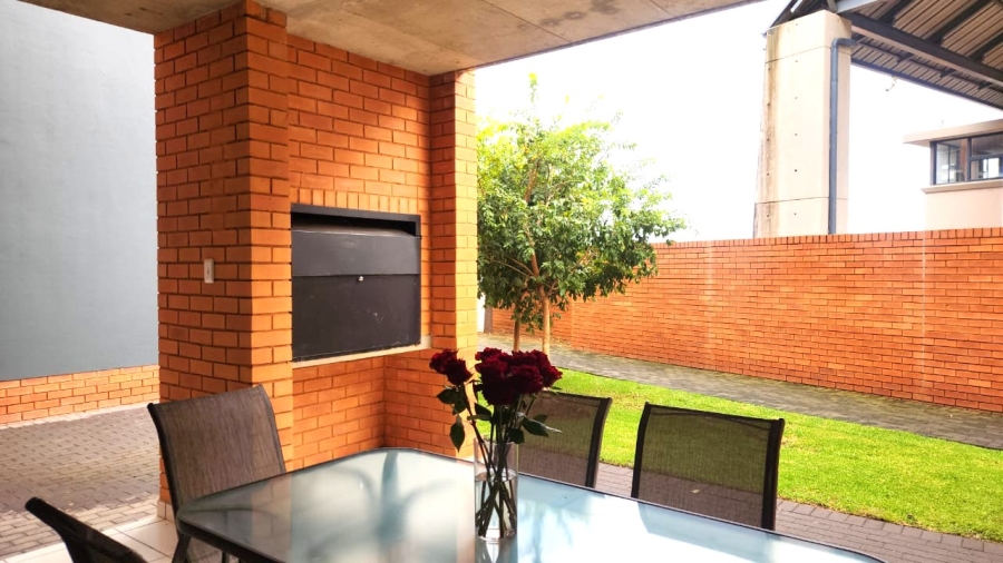 2 Bedroom Property for Sale in Six Fountains Residential Estate Gauteng
