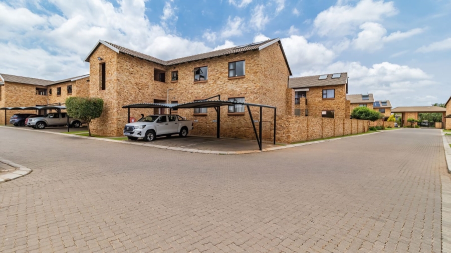 3 Bedroom Property for Sale in Goedeburg Gauteng