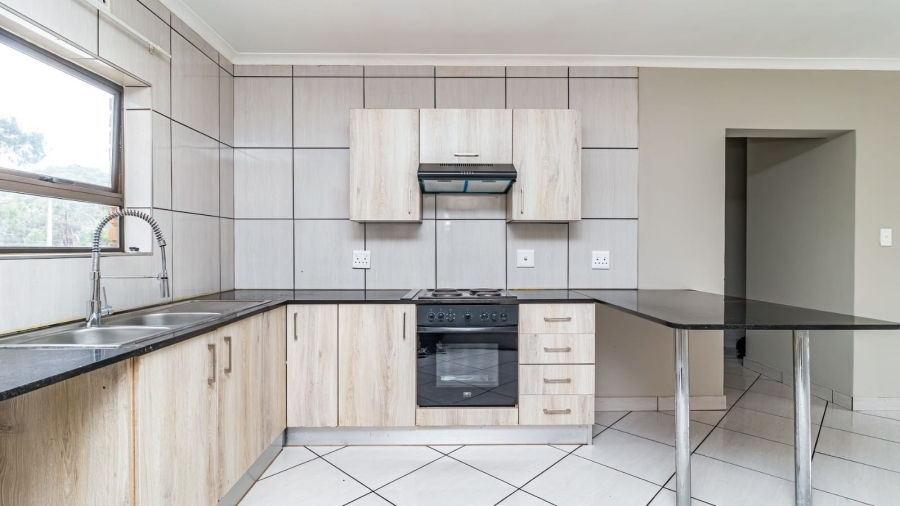 3 Bedroom Property for Sale in Goedeburg Gauteng