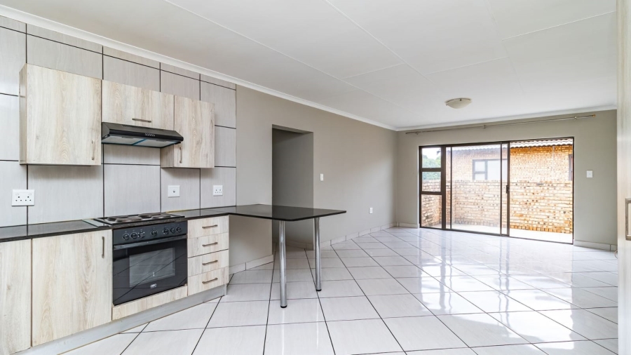 3 Bedroom Property for Sale in Goedeburg Gauteng