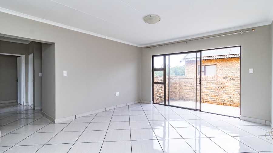 3 Bedroom Property for Sale in Goedeburg Gauteng