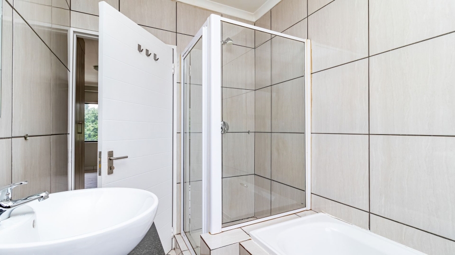 3 Bedroom Property for Sale in Goedeburg Gauteng