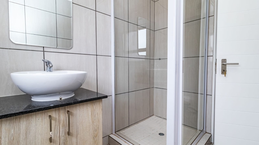 3 Bedroom Property for Sale in Goedeburg Gauteng