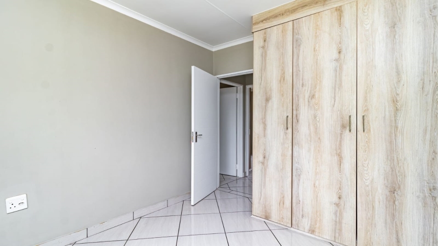 3 Bedroom Property for Sale in Goedeburg Gauteng