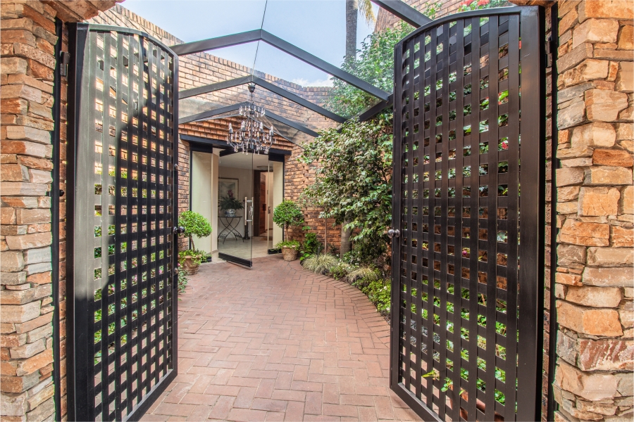 4 Bedroom Property for Sale in Bedfordview Gauteng