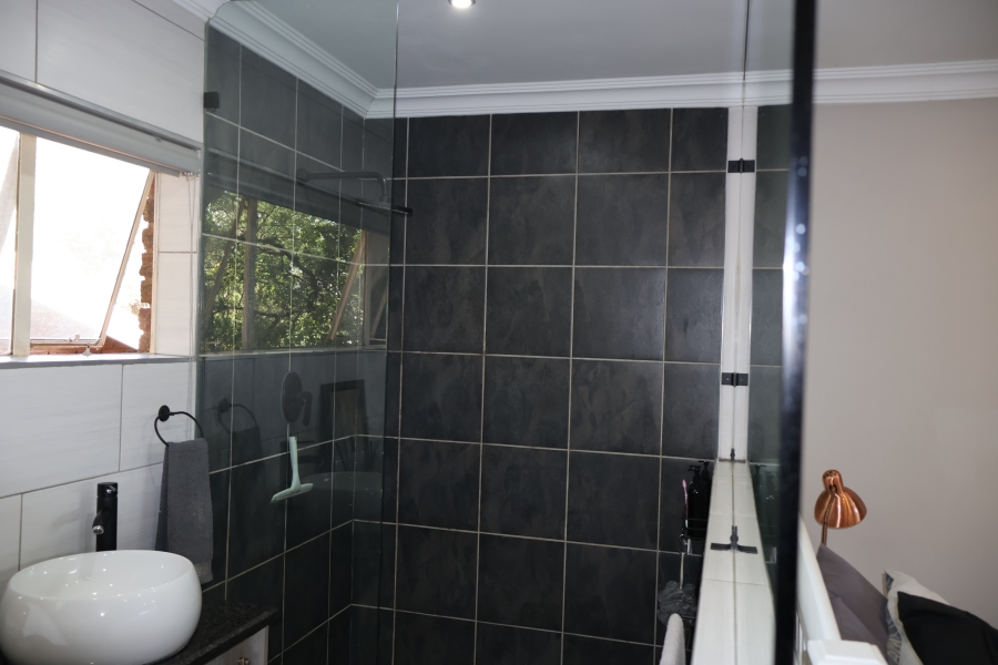 2 Bedroom Property for Sale in Bergbron Gauteng