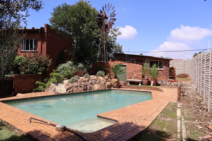2 Bedroom Property for Sale in Bergbron Gauteng