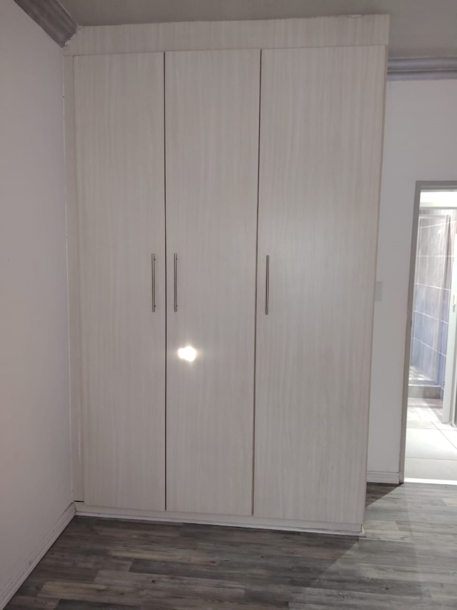 4 Bedroom Property for Sale in Cinderella Gauteng