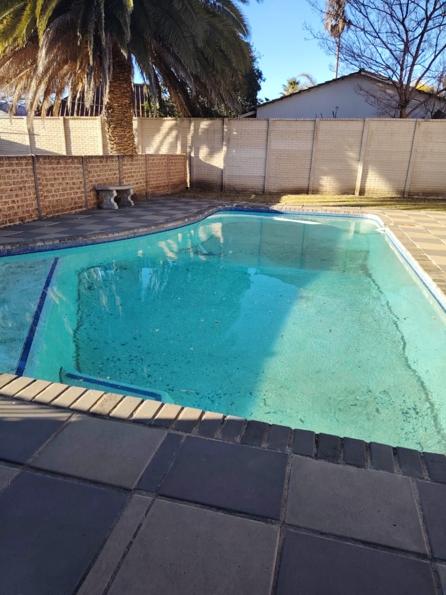 4 Bedroom Property for Sale in Cinderella Gauteng