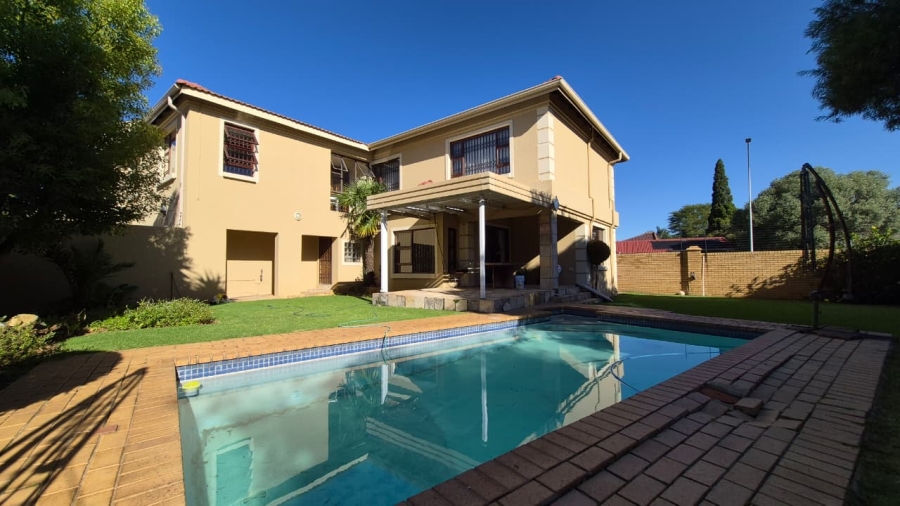To Let 5 Bedroom Property for Rent in Eden Glen Gauteng