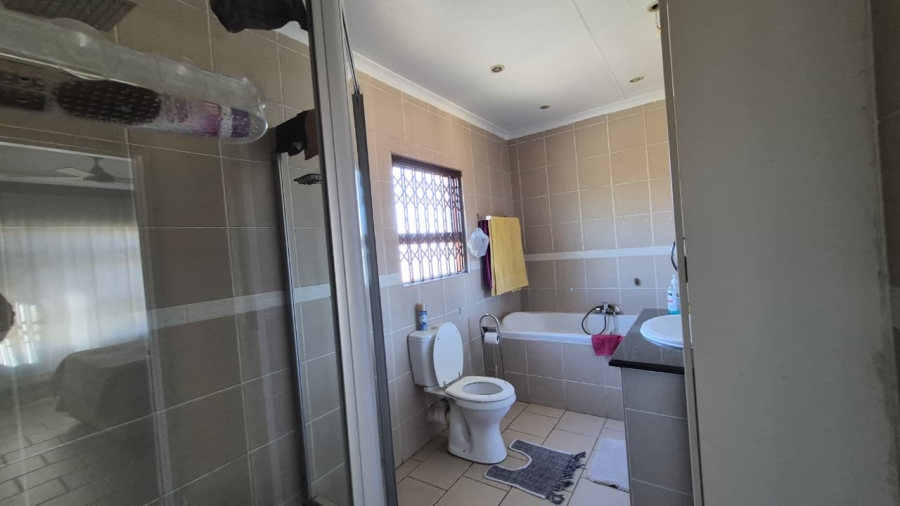 To Let 5 Bedroom Property for Rent in Eden Glen Gauteng